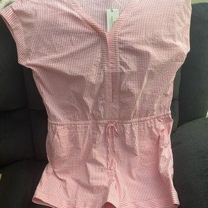 Vineyard Vines Women’s performance romper